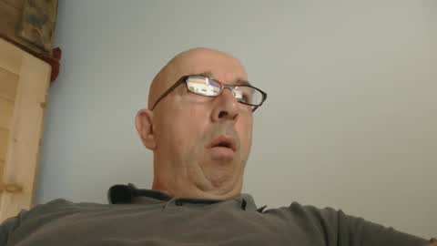 Snapshot of swissscooby55 chatting on September 16, 2025, 6:03 am swissscooby55 online show from September 16, 2025, 6:03 am
