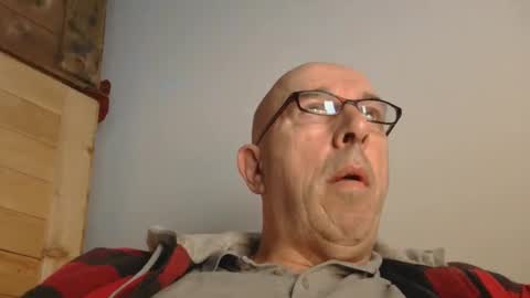 Snapshot of swissscooby55 chatting on October 16, 2025, 6:03 am swissscooby55 online show from October 16, 2025, 6:03 am