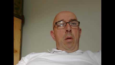 Snapshot of swissscooby55 chatting on October 19, 2025, 9:43 am swissscooby55 online show from October 19, 2025, 9:43 am