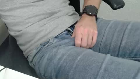 Snapshot of swisstom72 chatting on September 9, 2025, 7:35 pm swisstom72 online show from September 9, 2025, 7:35 pm