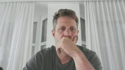 Snapshot of swisstom72 chatting on July 18, 2026, 11:25 am swisstom72 online show from July 18, 2026, 11:25 am