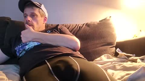 Snapshot of swontguy2025 chatting on February 15, 2026, 1:46 am swontguy2025 online show from February 15, 2026, 1:46 am