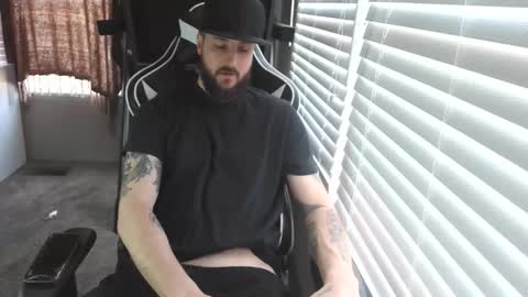 Snapshot of swoozy369 chatting on February 21, 2026, 7:04 pm Swoozy online show from February 21, 2026, 7:04 pm