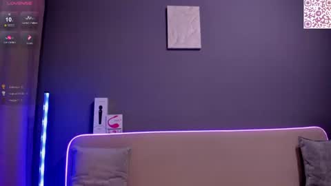 Ana online show from September 13, 2025, 1:49 am