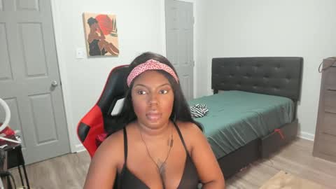 Snapshot of sxamleuy chatting on February 14, 2025, 4:04 am sxamleuy online show from February 14, 2025, 4:04 am