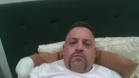 sxylegsturnmeon online show from October 15, 2025, 1:55 pm