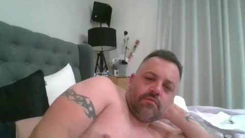 sxylegsturnmeon online show from December 4, 2025, 5:54 pm