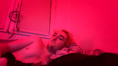 Snapshot of sxynner chatting on January 8, 2026, 6:26 am sXyez online show from January 8, 2026, 6:26 am