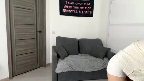 Snapshot of sydneyhackathorn chatting on February 19, 2026, 5:09 pm Mona online show from February 19, 2026, 5:09 pm