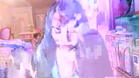 Snapshot of sydneyheaven666 chatting on March 5, 2026, 2:51 am your girl online show from March 5, 2026, 2:51 am