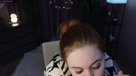 sydneysweeton online show from May 23, 2026, 11:25 am