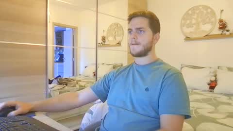 syl092 online show from October 23, 2025, 3:00 pm