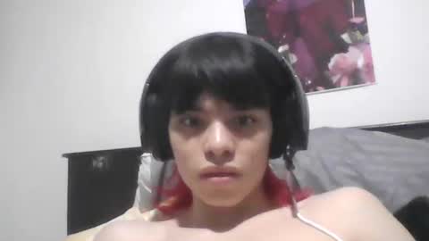 Snapshot of sylasfrost chatting on December 15, 2025, 7:12 am sylasfrost online show from December 15, 2025, 7:12 am