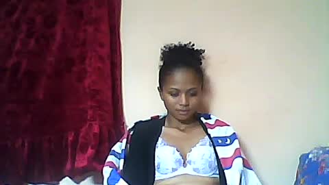 sylvaniah01 online show from May 27, 2026, 3:03 am