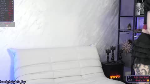 Snapshot of sylvie_fey chatting on February 1, 2026, 2:21 am Sylvie online show from February 1, 2026, 2:21 am