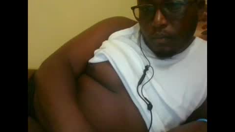 Snapshot of synjant chatting on May 31, 2026, 7:37 pm Honeyswit online show from May 31, 2026, 7:37 pm