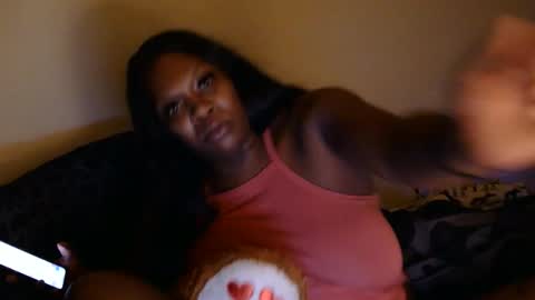 Snapshot of synn318 chatting on February 3, 2026, 6:40 am synn318 online show from February 3, 2026, 6:40 am