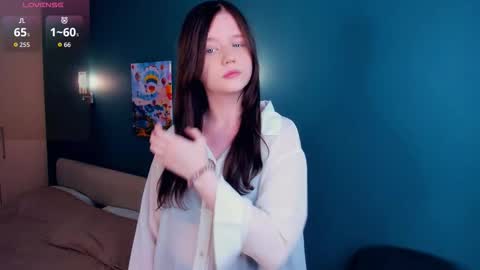 Snapshot of synnovebelch chatting on September 27, 2025, 4:17 am Emily online show from September 27, 2025, 4:17 am