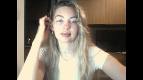 Snapshot of syrami chatting on February 18, 2026, 9:22 pm syrami online show from February 18, 2026, 9:22 pm