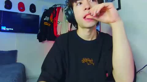 TONER online show from September 25, 2025, 1:09 am