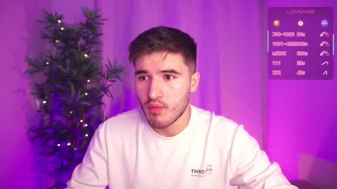 Snapshot of t0ny_wylie chatting on November 21, 2025, 11:09 am t0ny_wylie online show from November 21, 2025, 11:09 am