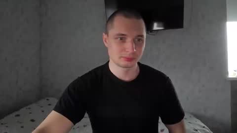 Snapshot of t30t chatting on January 7, 2026, 6:38 am Den online show from January 7, 2026, 6:38 am