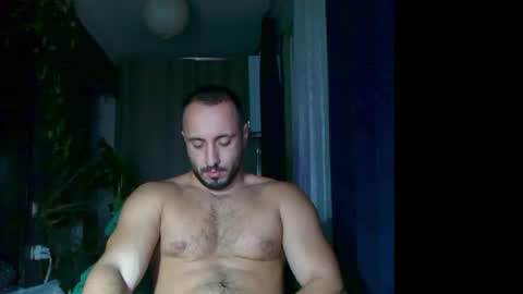 Huracane online show from November 6, 2025, 2:29 pm