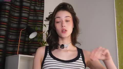 Snapshot of t_tragedienne chatting on November 4, 2025, 1:48 am Heeey im Helena3 -- fav555100333 -- pvts only premium and after my public show 3 online show from November 4, 2025, 1:48 am