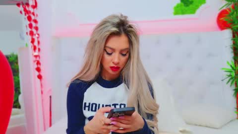 Snapshot of taahiraarabian chatting on February 15, 2025, 1:53 am Arianna online show from February 15, 2025, 1:53 am