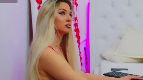 Snapshot of taahiraarabian chatting on February 26, 2025, 5:17 pm Arianna online show from February 26, 2025, 5:17 pm