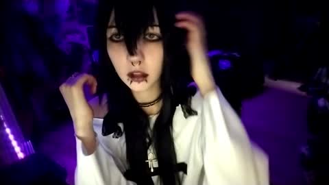 Lina online show from March 19, 2026, 3:16 pm