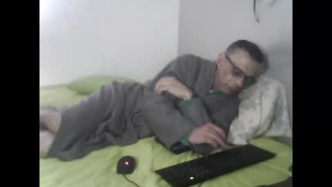 Snapshot of table40sexy1975 chatting on February 28, 2025, 2:31 am table40sexy1975 online show from February 28, 2025, 2:31 am