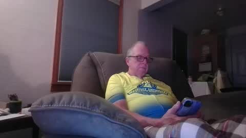 tacrunner66_ online show from November 16, 2025, 5:46 am