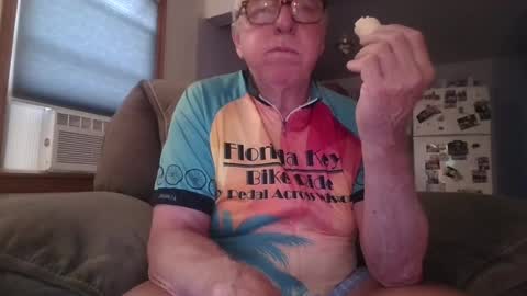 tacrunner66_ online show from July 16, 2026, 2:23 pm