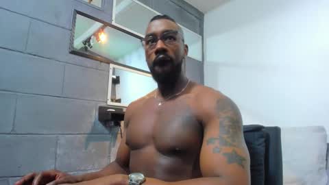 Snapshot of tafari_1 chatting on November 3, 2025, 2:57 am Tafari Zulu online show from November 3, 2025, 2:57 am