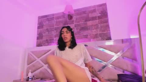 tahhlia taylor online show from September 25, 2025, 9:18 pm