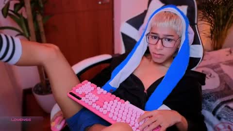 taichi online show from September 26, 2025, 6:28 am