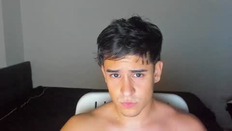 Snapshot of tairoanddagnye chatting on December 18, 2024, 9:14 am Tairo online show from December 18, 2024, 9:14 am