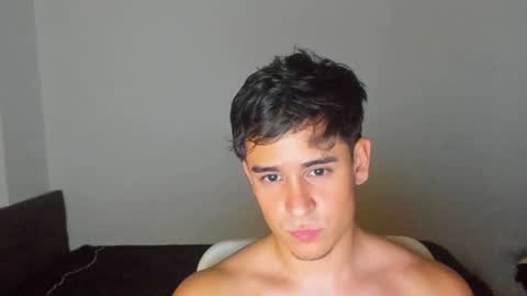 Snapshot of tairoanddagnye chatting on December 18, 2024, 12:18 pm Tairo online show from December 18, 2024, 12:18 pm