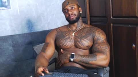 Snapshot of tairontucke chatting on December 14, 2024, 5:07 am Tairon Tucke online show from December 14, 2024, 5:07 am