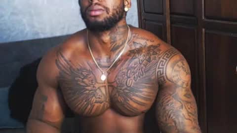 Snapshot of tairontucke chatting on December 19, 2024, 3:51 am Tairon Tucke online show from December 19, 2024, 3:51 am