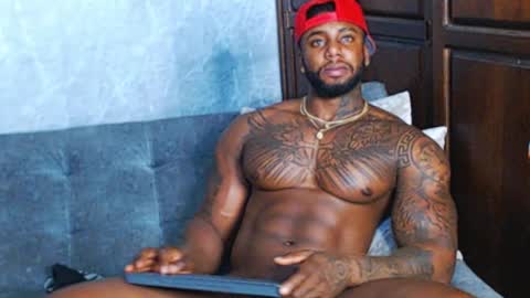 Snapshot of tairontucke chatting on December 26, 2024, 8:39 am Tairon Tucke online show from December 26, 2024, 8:39 am