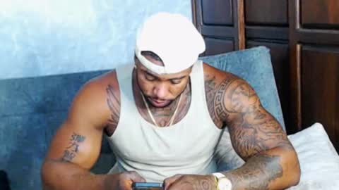 Snapshot of tairontucke chatting on January 15, 2025, 1:02 am Tairon Tucke online show from January 15, 2025, 1:02 am