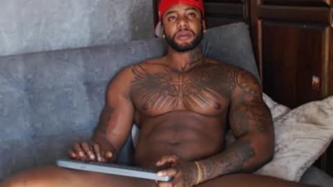 Snapshot of tairontucke chatting on January 22, 2025, 1:42 pm Tairon Tucke online show from January 22, 2025, 1:42 pm