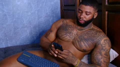 Snapshot of tairontucke chatting on March 2, 2025, 5:54 am Tairon Tucke online show from March 2, 2025, 5:54 am