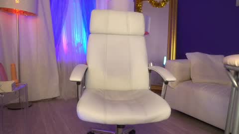 Margo online show from January 14, 2025, 12:35 pm