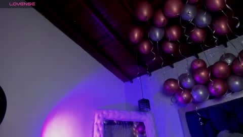 Taissa online show from November 8, 2025, 9:24 pm