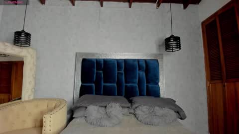 Snapshot of taissa_ chatting on February 18, 2026, 8:05 pm Taissa online show from February 18, 2026, 8:05 pm