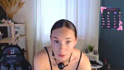 Lizzy online show from September 17, 2025, 10:17 am