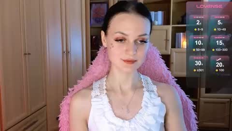 Snapshot of taissia_sweet chatting on February 13, 2025, 4:11 am Im Taya online show from February 13, 2025, 4:11 am